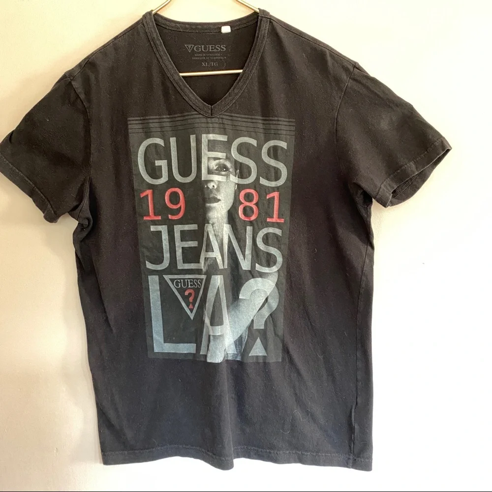 Guess T-shirt - Picture 1 of 4